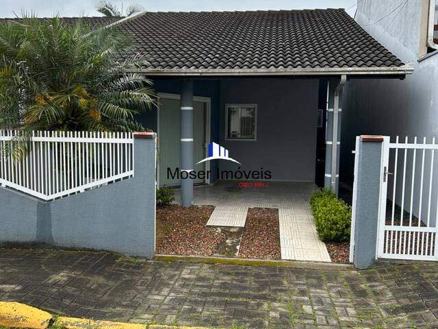 #106 - Casa para Venda em Balneário Piçarras - SC - 2
