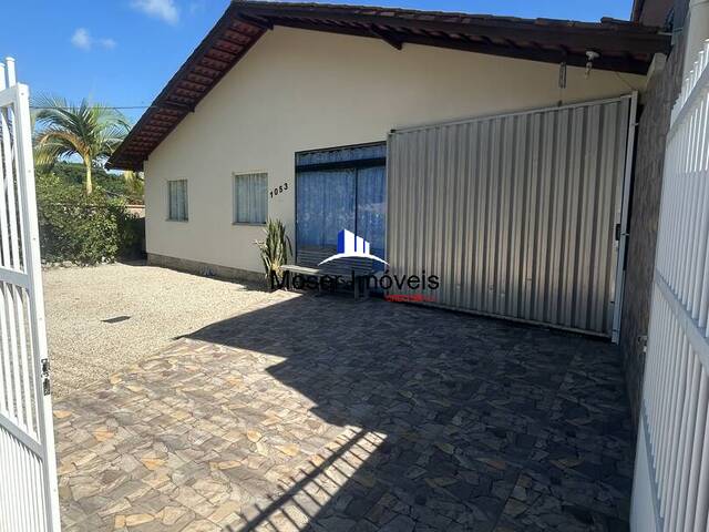 #119 - Casa para Venda em Ilhota - SC - 2